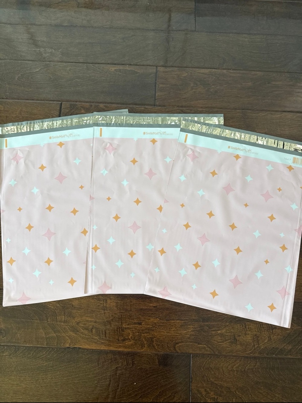 20 Pack - 14x17” XL Beautiful Pink Twinkle Stars Poly Mailers